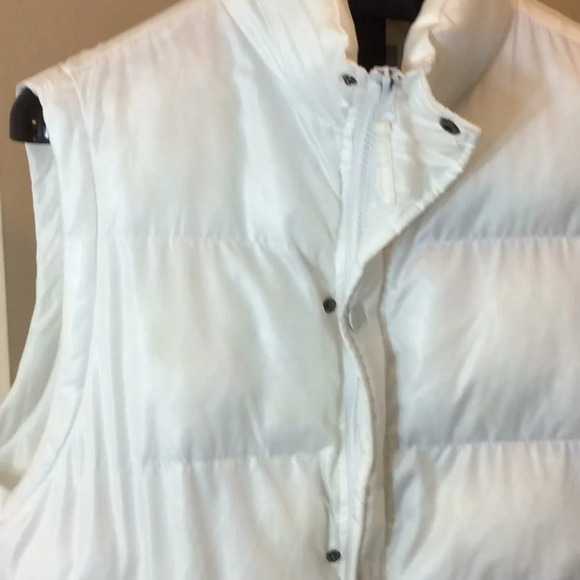 Regal Wear Long White Puffer Ski and Snow Vest - Picture 7 of 10